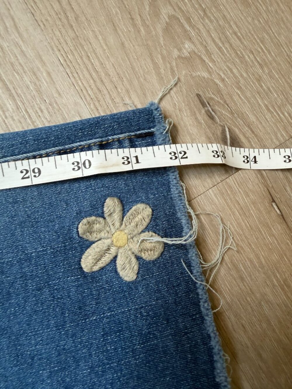 Oli & Hali OH Jeans Floral Embroidered Wide Leg Jeans S - Picture 5 of 7